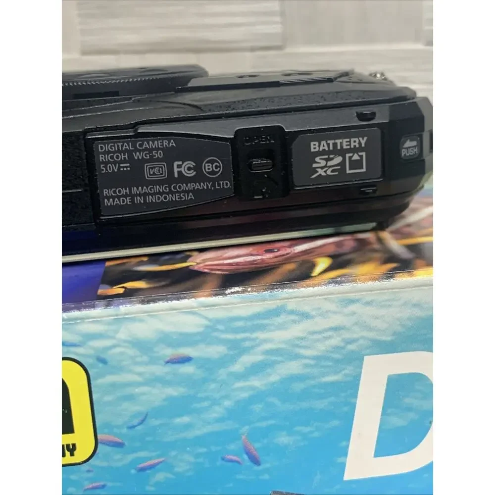 RICOH WG-50 Waterproof 16MP Digital Camera w/ UW Camera Housing System TESTED